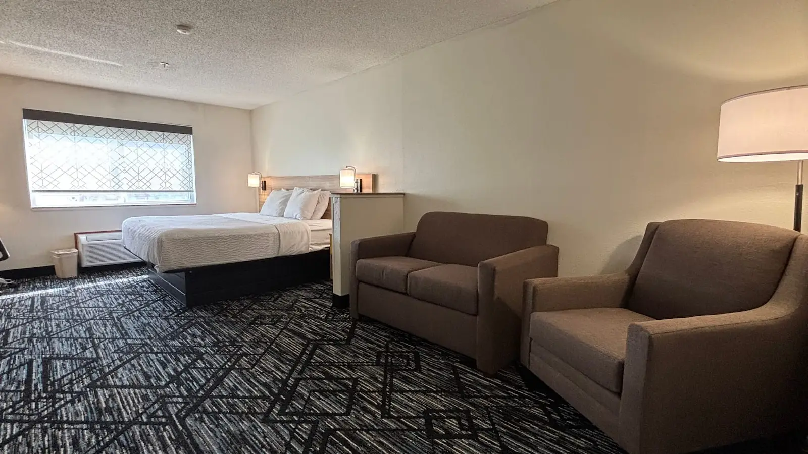 Attractive Room With King Bed